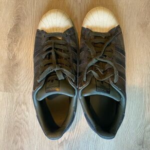 Adidas Superstar Sneakers